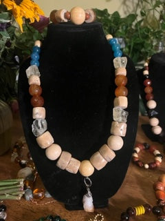 Bold Ivory